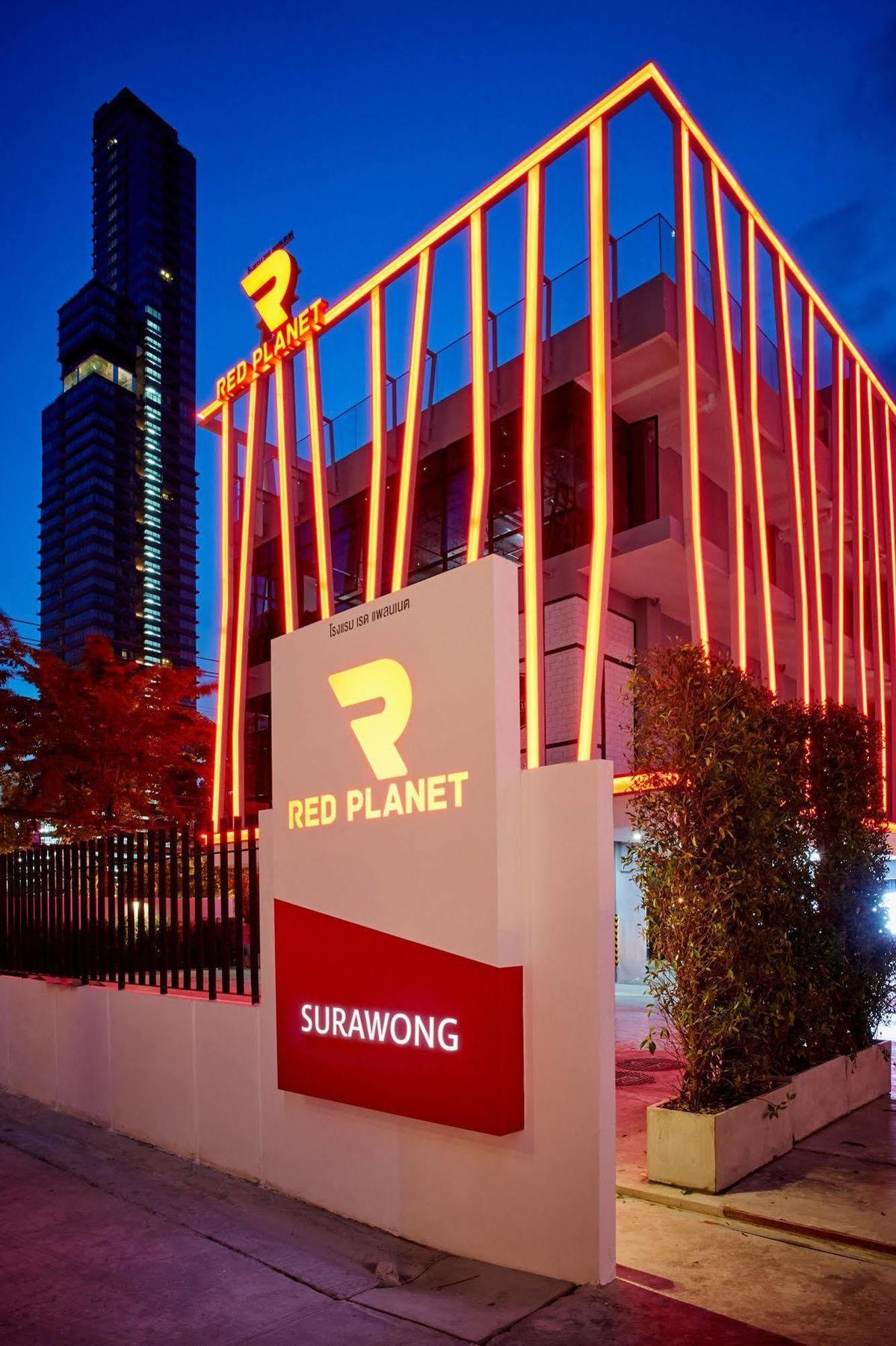 Khách sạn Red Planet Surawong 3*
